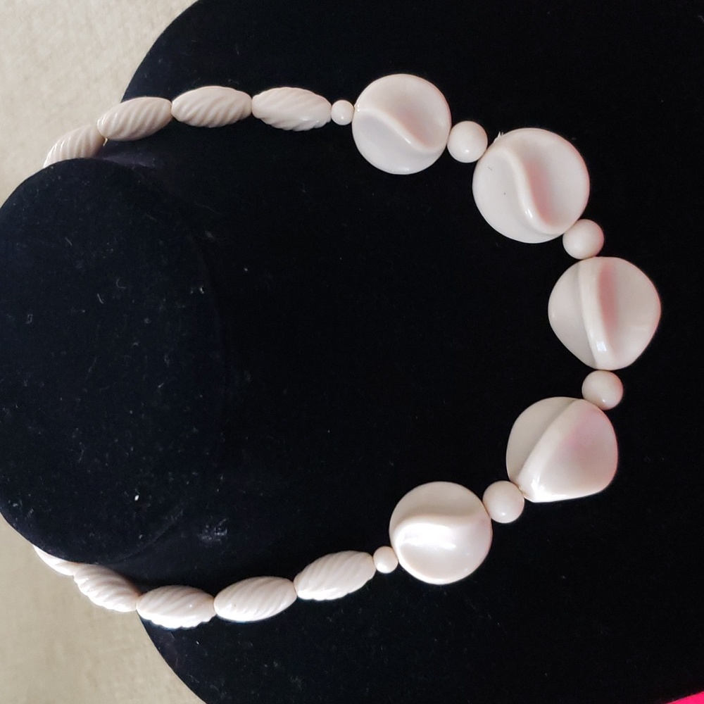 Vintage Miriam Haskell textured necklace